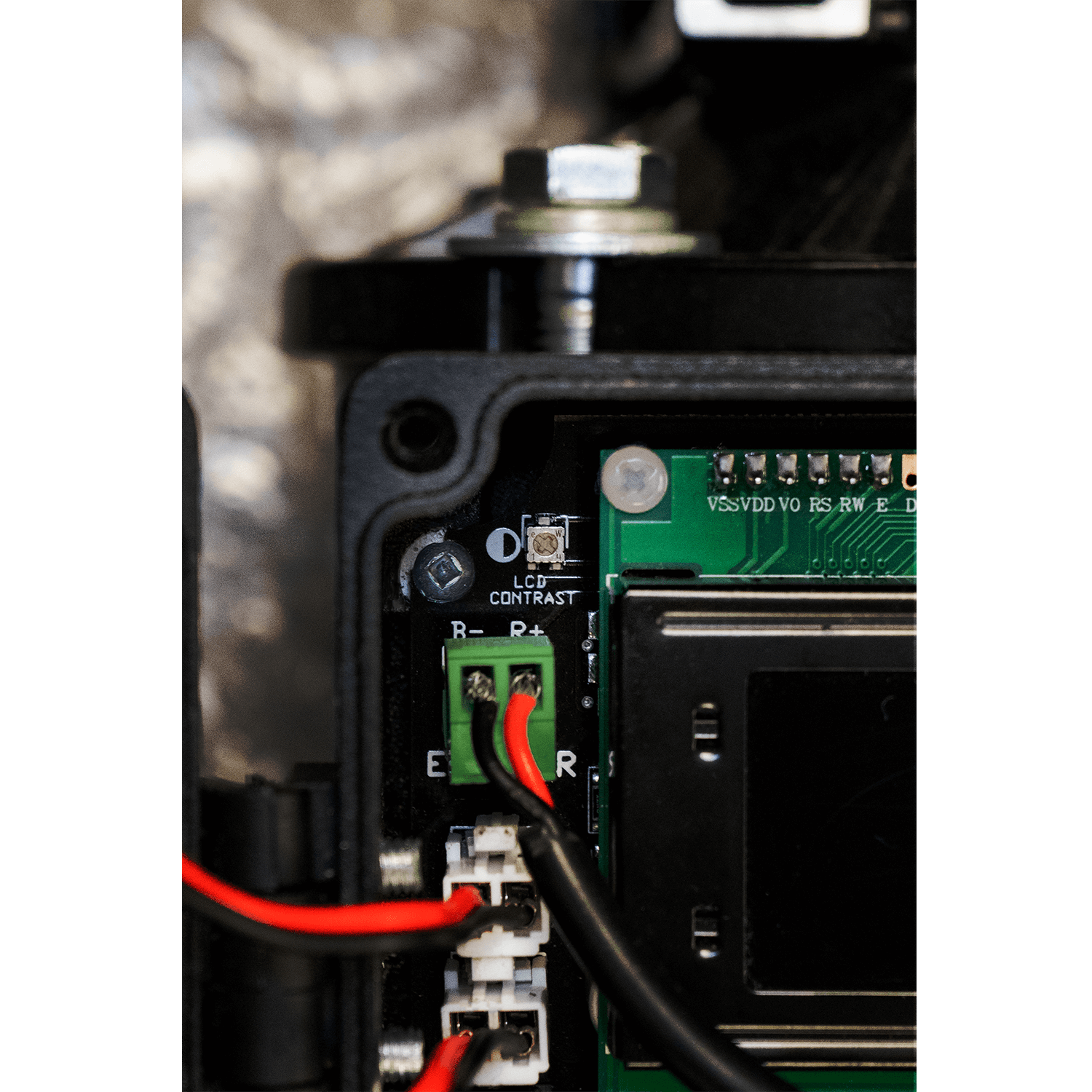 PULSE 100 Series: Potentiometer close-up